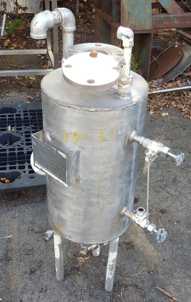 10 Gallon Vertical Pressure Vessel, Stainless Steel